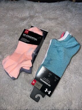 UNDER ARMOUR ESSENTIAL NO SHOWS